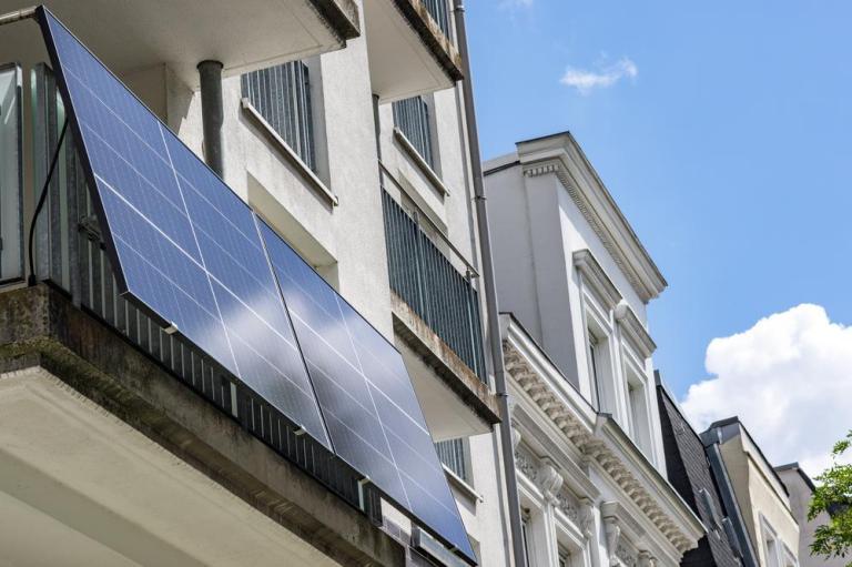 Faut-il installer des panneaux solaires à Paris 1er Arrondissement ?